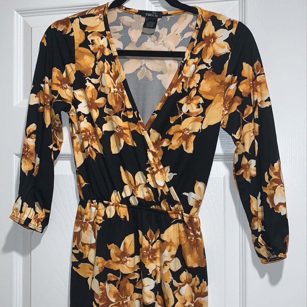 Black dress with pretty yellow flowers. 🌼 RUE21